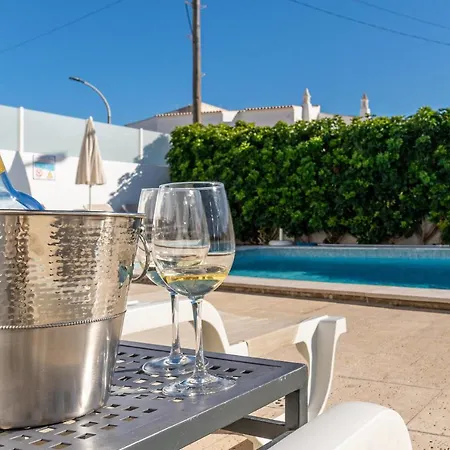 فندق Catarino البوفيرا